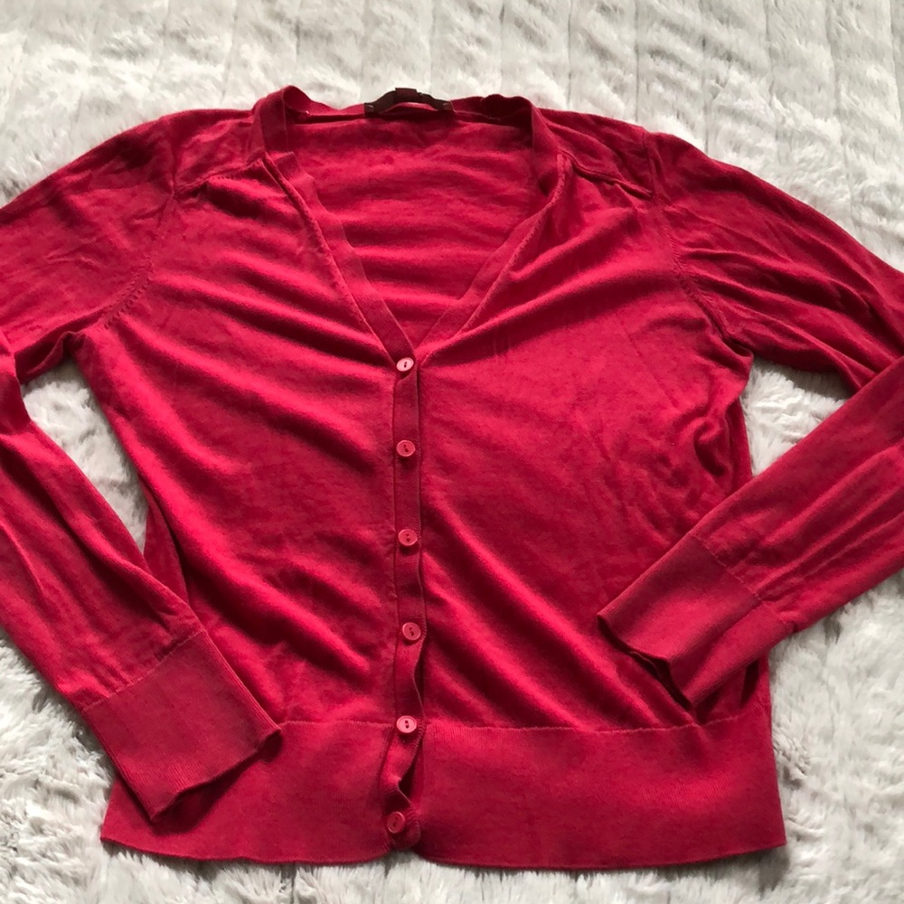2/$25! ⭐️‎ Ann Taylor LOFT V-Neck Button-Front Cardigan